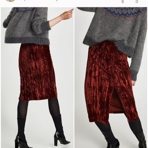 ZARA VELVET BURNT ORANGE / COPPER SKIRT SIZE MED.